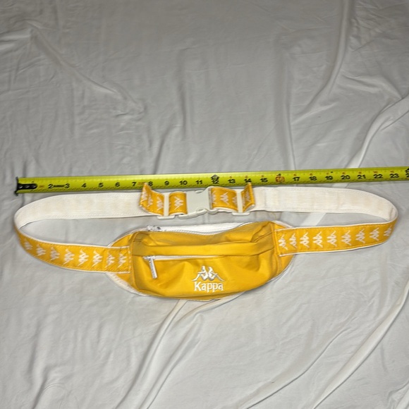 Kappa yellow belt bag size small with 2 zippered compartments - Picture 6 of 9